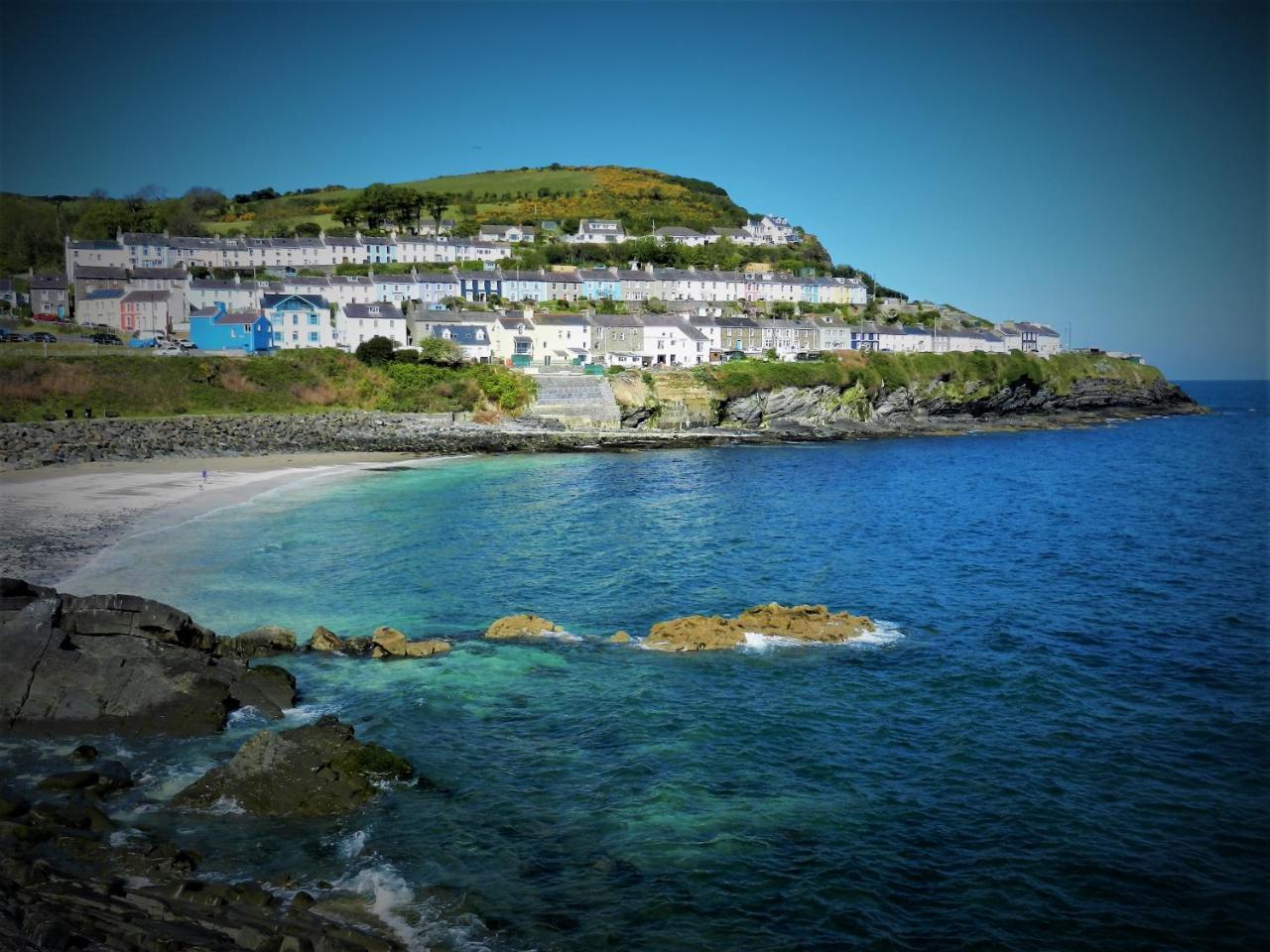 Ffynnon Fendigaid Bed And Breakfast Aberporth Exterior photo
